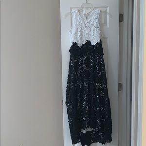 Hunter bell lace dress